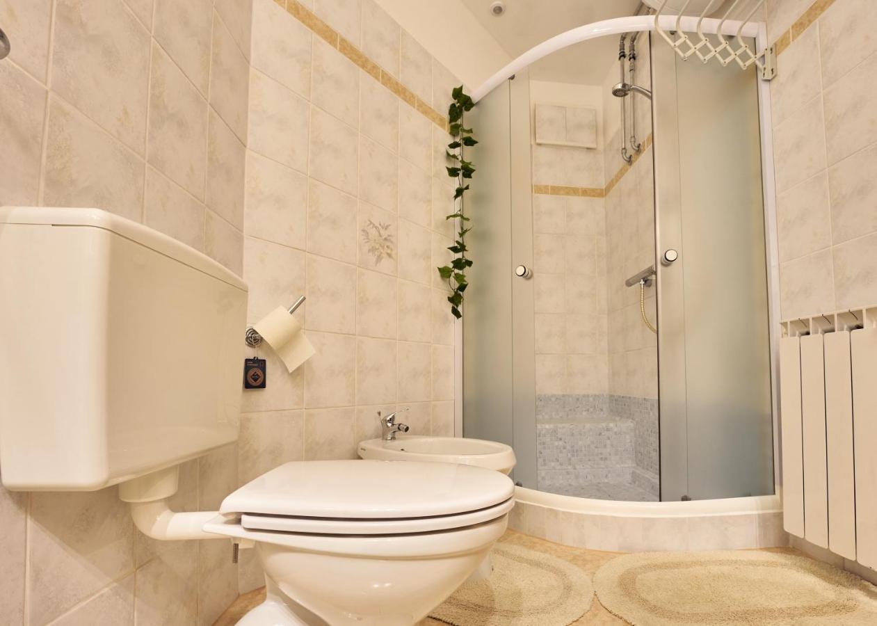 Baredinka Izola Apartment Екстериор снимка